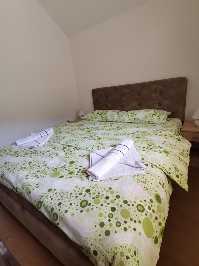 Apartment Osmajic Pluzine Luaran gambar
